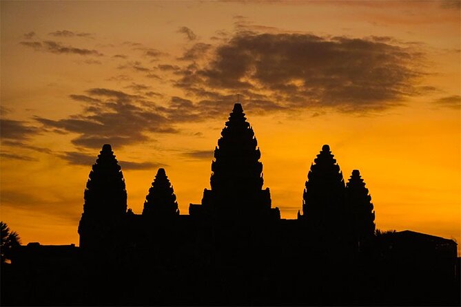 Private Angkor Sunrise Bayon Ta Prohm Bonteay Srie Vip Tour - Angkor Wat before breakfast