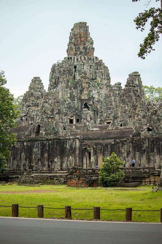 Private Angkor Wat Sunset Tour with Lunch and Snack Included - Phnom Bakheng for sunset over Angkor Wat