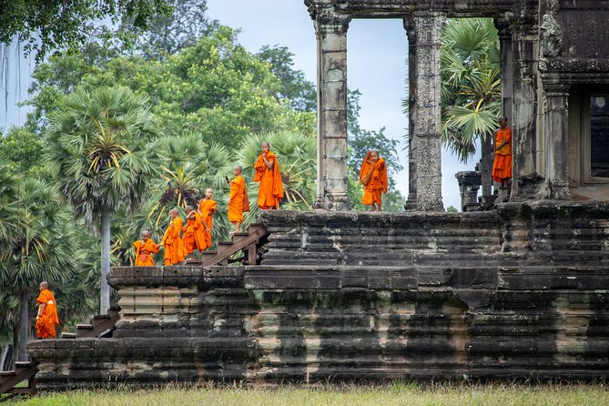 Private Angkor Wat Tour & Angkor Park/Heritage With Local Guide - Bayon’s carved faces change the mood