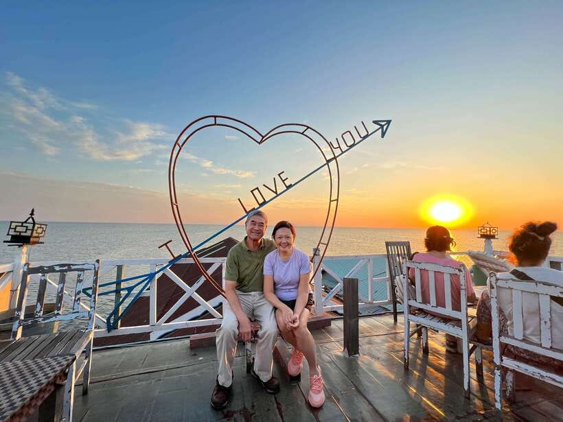 Private Beng Mealea and Floating Village Tour with Sunset - Who should book this experience