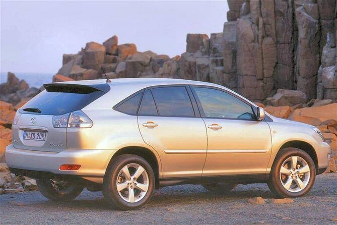 Private Car services from Siem Reap to Phnom Penh - From your Siem Reap hotel to the road
