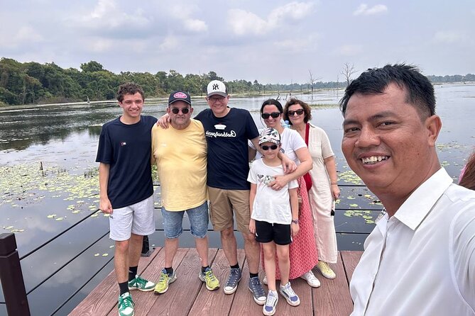 Private Day Trip to Angkor Temples with Expert Guide - What the private van and guide add