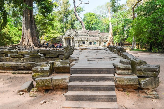 Private Full-Day Angkor Temple and Sunset Viewing with Lunch - Starting at 9:00 am in a private vehicle