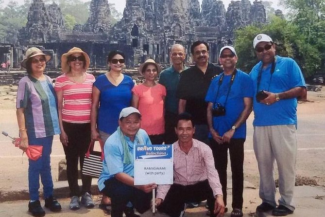 Private Full-Day Angkor Temple and Sunset Viewing with Lunch - Lunch at a local restaurant
