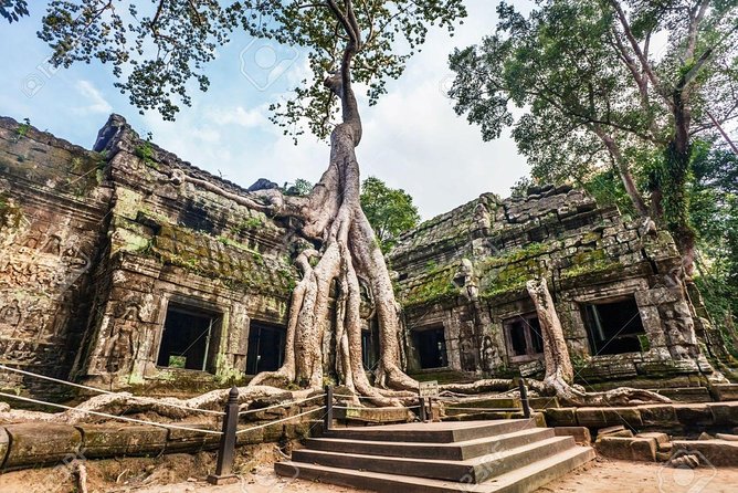 Private guided Full -day Angkor tour with sun set - Ta Keo: a stark unfinished pyramid