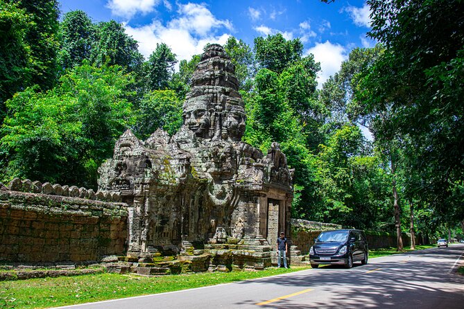 Private Guided Tour To Angkor Wat & Its Surrounding-Angkor Park - Walking through Angkor Thom