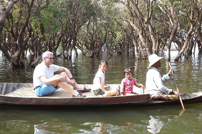 Private Half-Day Tour to Kampong Phluk Flooded Forest and Floating Villages - Temples, local life, and the value of a private guide