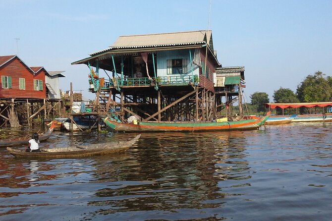 Private Half-Day Tour to Kampong Phluk Flooded Forest and Floating Villages - Kampong Phluk and its tall stilted homes