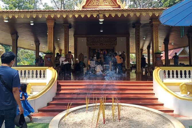 Private Siem Reap City Tour - Psar Chaa and the practical art of bargaining