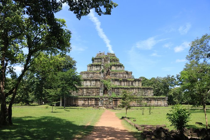 Private Tour to Beng Mealea Jungle Temple and Koh Ker - Koh Ker and its unusual pyramid shape