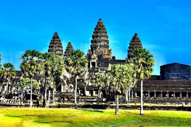 Private Tours Angkor Wat For 2 Days - Preah Khan shows the power of scale