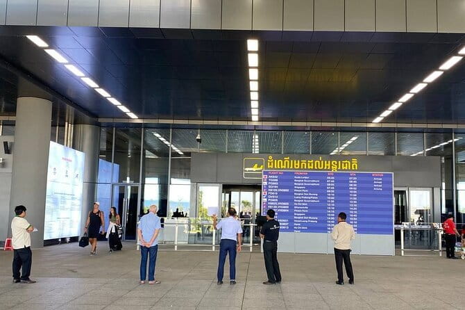 Private Transfer from Siem Reap Angkor Int'l Airport to Town - The hotel drop-off option and Old Market Bridge