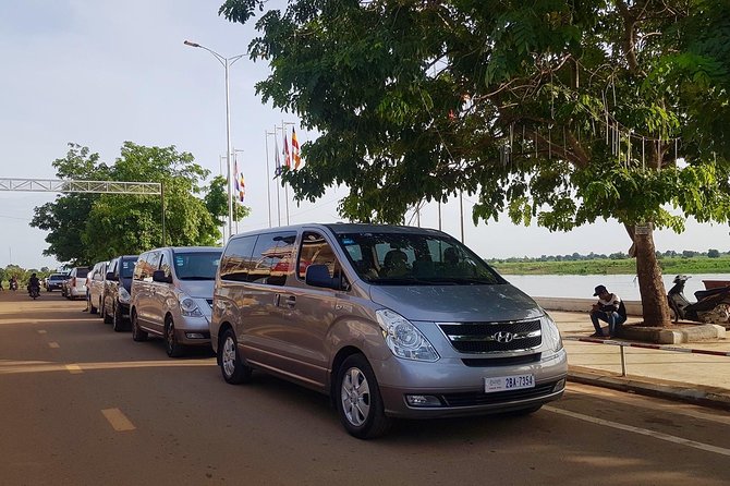 Private Transfer from Siem Reap to Phnom Penh - The Skun spider market stop