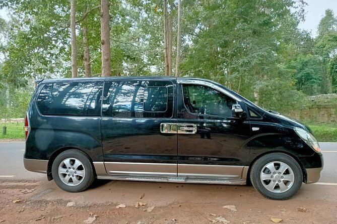 Private Transfer Service from Siem Reap to Phnom Penh - Pickup in Siem Reap and the value of a private vehicle