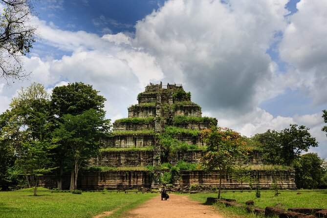 Private Vehicle - Beng Mealea & Koh Ker Group - The road onward to Koh Ker