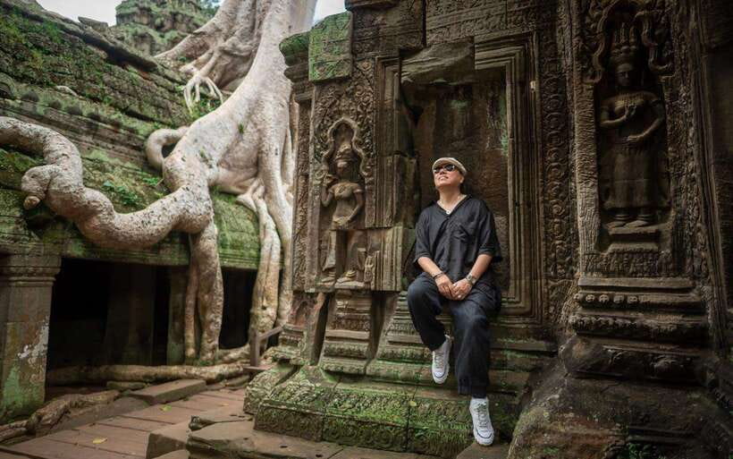 Professional Photoshoot in Angkor Archaeological Park - Transport, language, and practical comfort