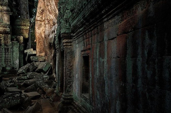 Secret Temples of Angkor - Guided Tour in Siem Reap - Explore Baphuon and Angkor Thom before the heat