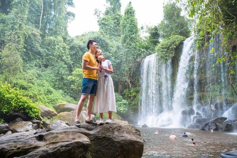 Shared tour: Kulen Mountain & Waterfalls - Small group - Palm sugar and the everyday side of Cambodia