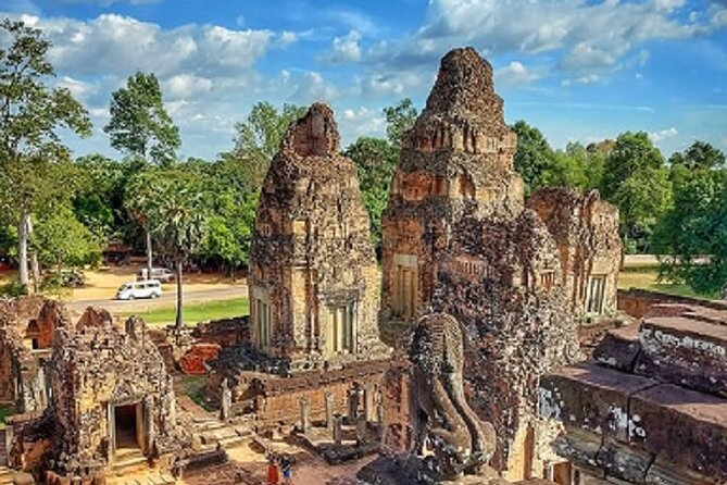 Siem Reap 2-Day Private Angkor Wat Tour with Sunrise - Day One: Angkor Thom and the jungle temples