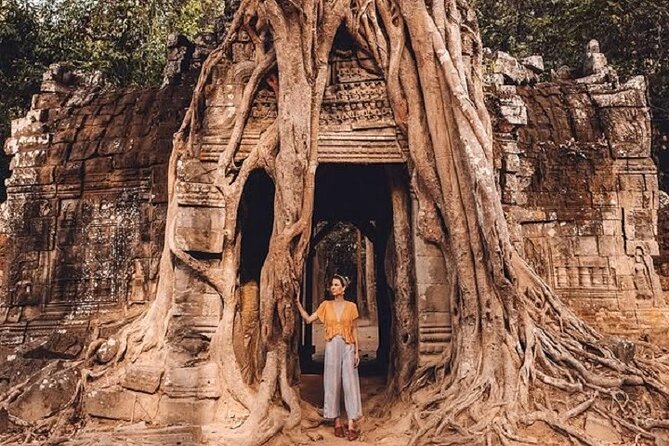 Siem Reap 2-Day Private Angkor Wat Tour with Sunrise - Angkor Wat and a sunset from Phnom Bakheng