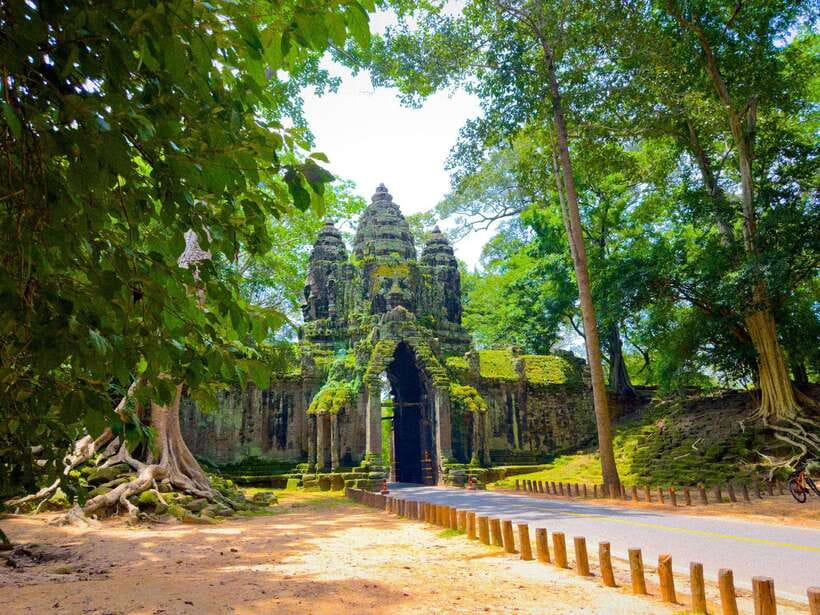 Siem Reap: 2-Days Angkor Wat with Sunrise Small-Group Tour - Key points at a glance