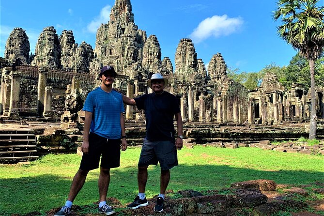 Siem Reap 2 Days Private Tour Angkor Wat and Floating Village - Angkor Wat and Phnom Bakheng close a long temple day