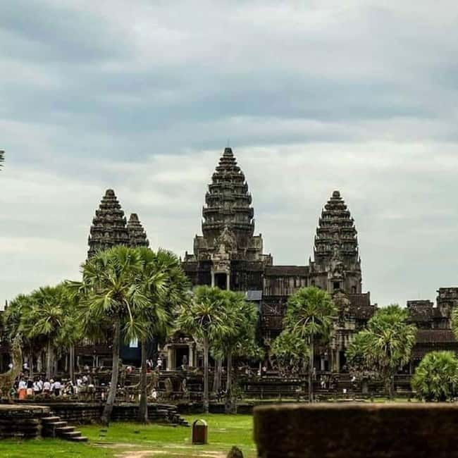 Siem Reap: Angkor 1-Day Private Tour with Sunset or Sunrise - Sunrise, sunset, or two days?