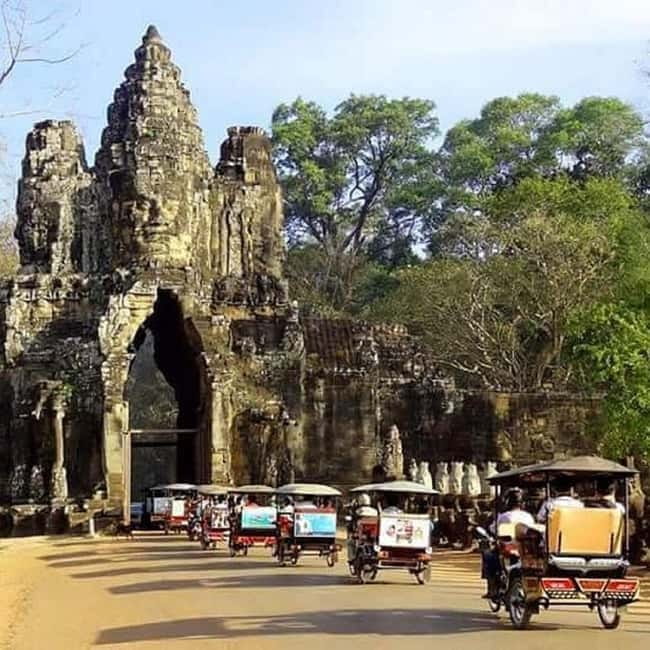 Siem Reap: Angkor 1-Day Private Tour with Sunset or Sunrise - The 1-day route, from jungle roots to sunset