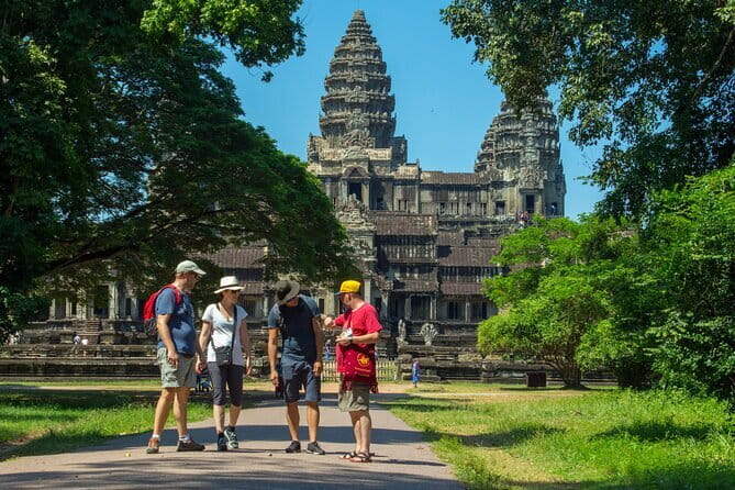 Siem Reap Angkor International Airport Transfer or Pick-Up - What the journey from the airport to Siem Reap is like