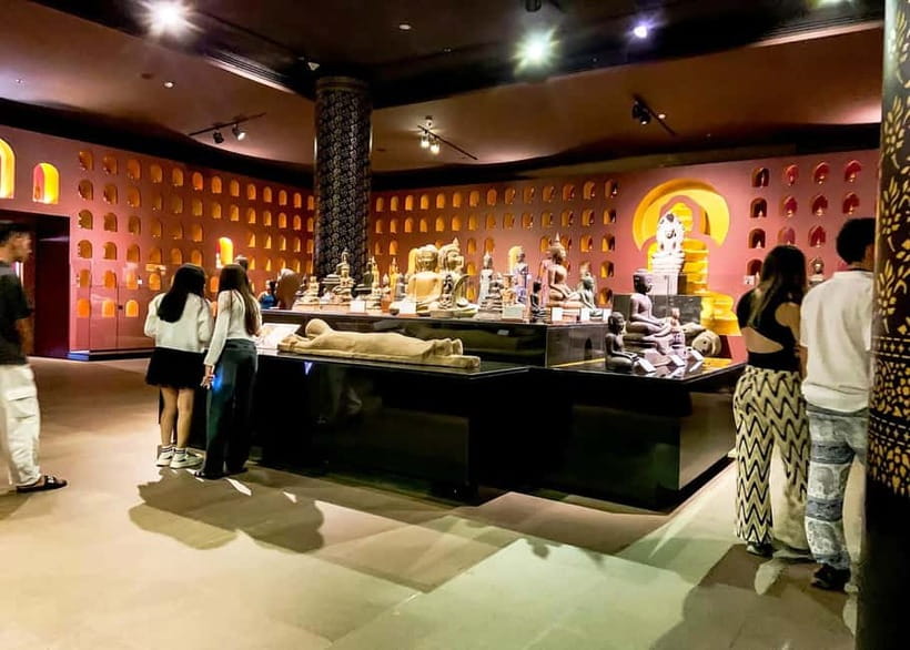 Siem Reap: Angkor National Museum Admission Ticket - Follow the eight galleries in order