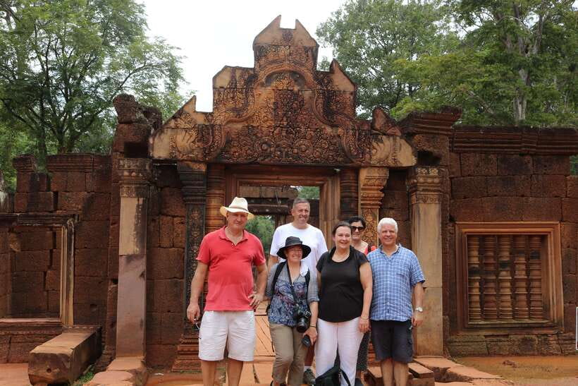 Siem Reap: Angkor Sunrise 1- or 2-Day Guided Temples Tour - Air conditioning and cold towels are part of the value