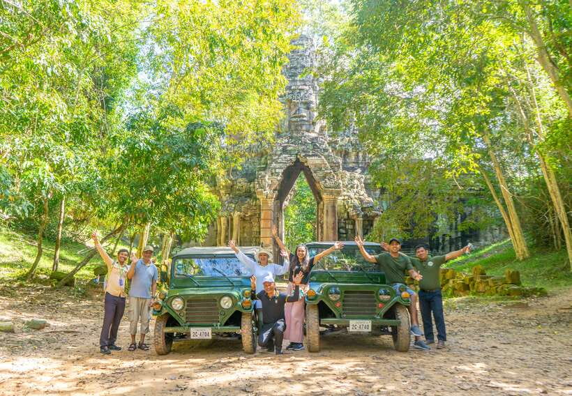 Siem Reap: Angkor Sunrise Jeep Tour / SUV Car Available - Should you book it?
