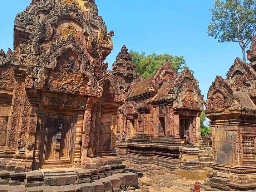 Siem Reap: Angkor Wat, Angkor Thom, and Banteay Srei Tour - Angkor Wat takes the morning lead