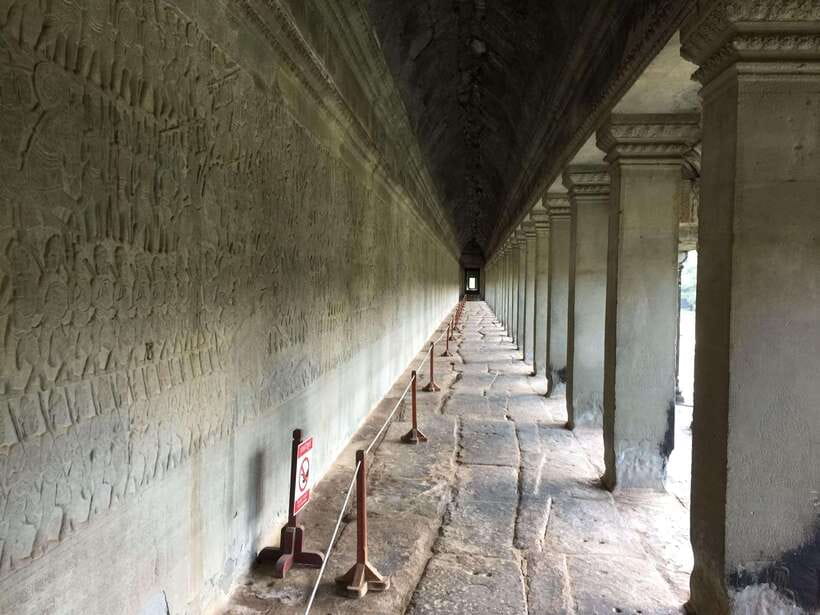 Siem Reap: Angkor Wat Half-Day Trip with Local Guide - Angkor Wat after the early crowd