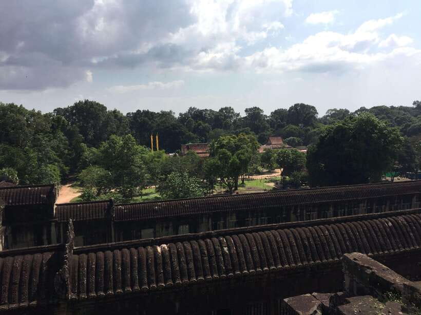 Siem Reap: Angkor Wat Half-Day Trip with Local Guide - How the guide quality affects the value