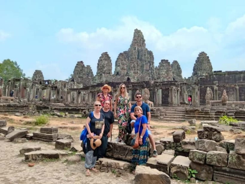 Siem Reap: Angkor Wat Private Tour with Sunrise - Bayon rewards a slower look upward