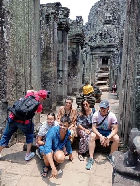 Siem Reap: Angkor Wat Small-Group Day Tour - Guides and language choices