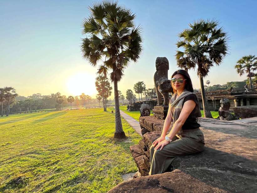 Siem Reap: Angkor Wat Small-Group Day Tour and Sunset - Entering Angkor Thom through the South Gate