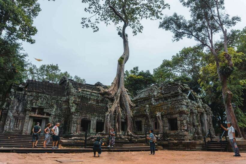Siem Reap: Angkor Wat Small-Group Full Day Tour and Sunset - Angkor Wat deserves its own time