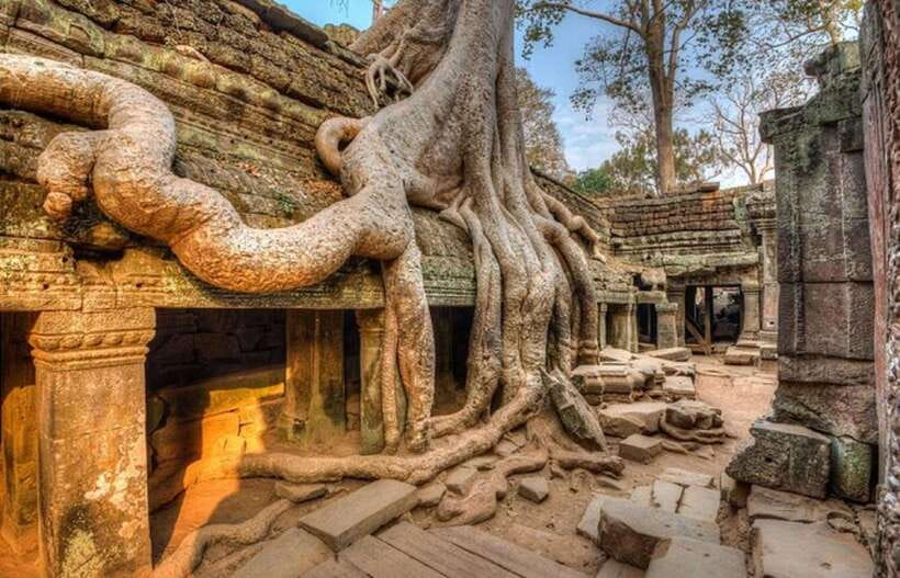 Siem Reap: Angkor Wat: Small-Group Sunrise or Sunset Tour - Sunrise or sunset, and who should choose each