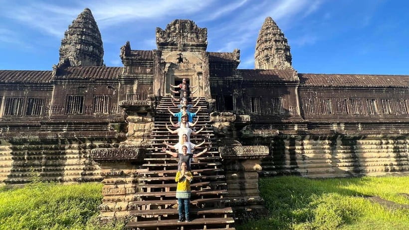 Siem Reap: Angkor Wat: Small-Group Sunrise Tour - Who should book this Angkor sunrise tour?