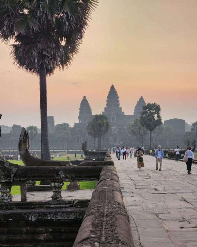 Siem Reap: Angkor Wat Small Group Tour with Spanish Guide - Who should book this Angkor tour?