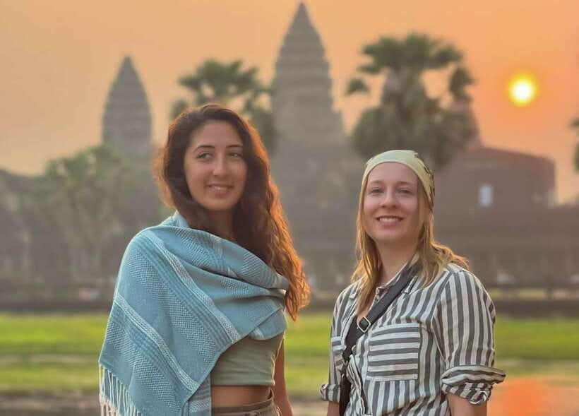 Siem Reap: Angkor Wat Sunrise and Full-Day Sightseeing Tour - Angkor Thom’s South Gate