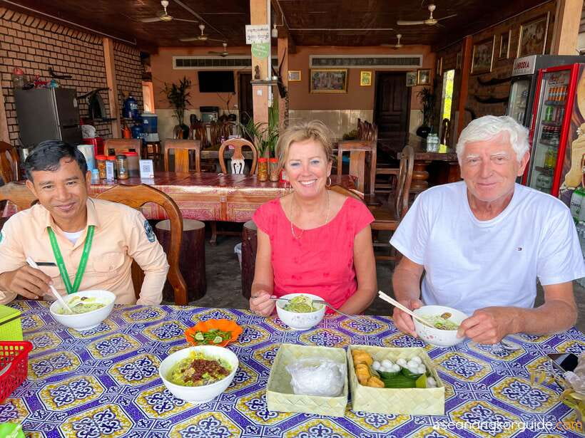 Siem Reap: Angkor Wat Sunrise and Market Tour by Jeep - Who should book this temple day?