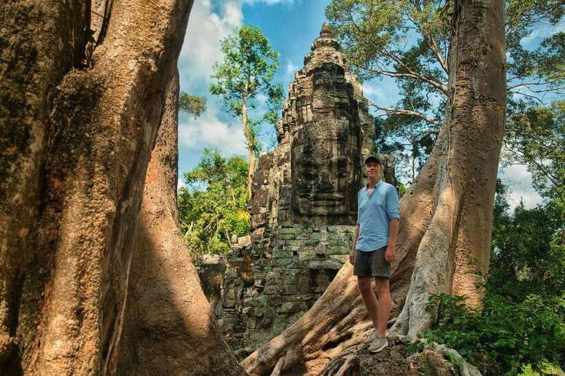 Siem Reap: Angkor Wat Sunrise or Sunset Guided Tour - The Southern Gate and Bayon’s stone faces