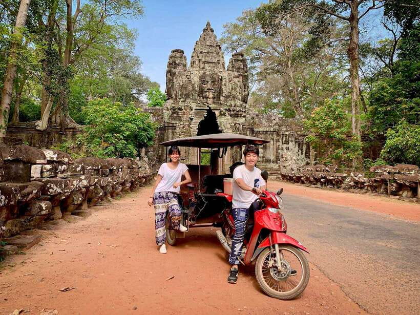Siem Reap: Angkor Wat Sunrise Tour via Tuk Tuk & Breakfast - What the $59 price really covers