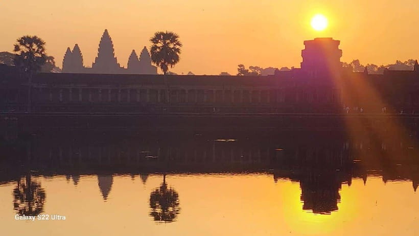 Siem Reap: Angkor Wat Sunrise Tour with Spanish Guide - What the two-day plan adds
