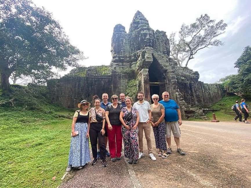 Siem Reap: Angkor Wat Tour with French-Speaking Guide - Angkor Thom through the South and Victory Gates