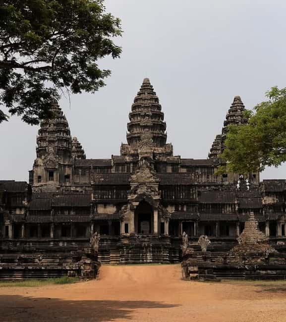 Siem Reap: Angkor Wat Tour with Italian-Speaking Guide - An Italian-speaking introduction to Angkor