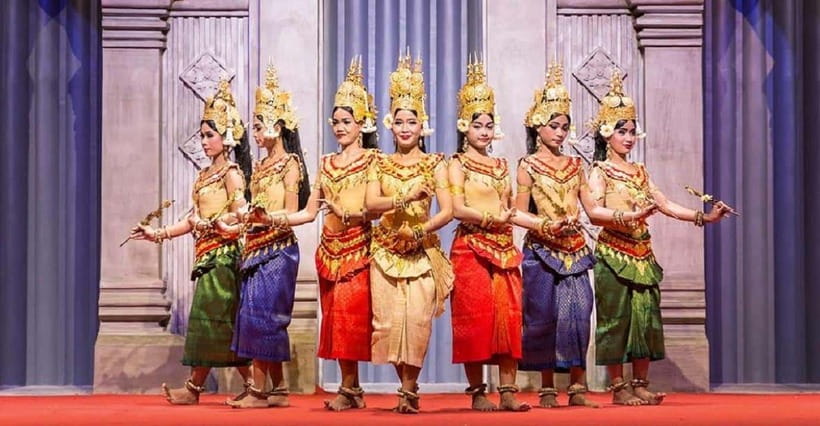 Siem Reap: Apsara Dance Show and Dinner with Hotel Pickup - A Cambodian performance wrapped around dinner